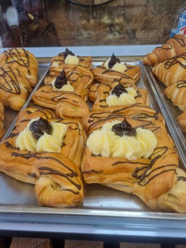 عکس نان مهرابیان