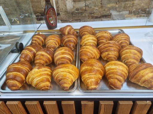 عکس نان مهرابیان