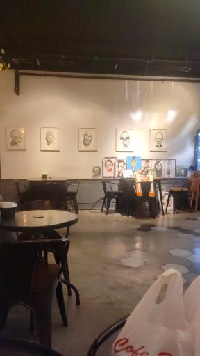 عکس رستوران گیاهی خانه هنرمندان ایران