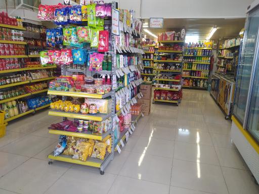 عکس فروشگاه زنجیره ای کریم خیرآباد