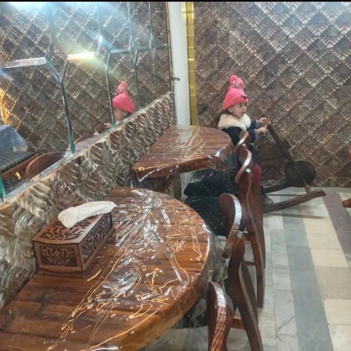 عکس دیزی و کباب سرای اوستا