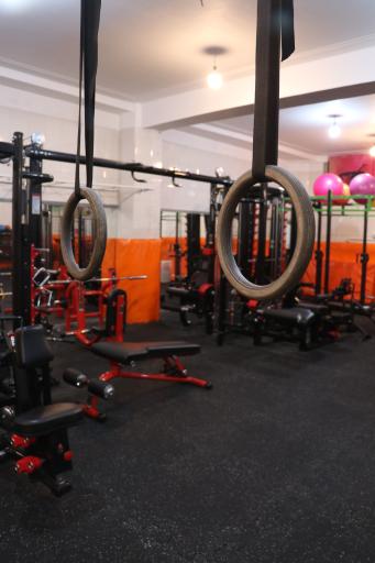 عکس باشگاه ورزشی یاوران