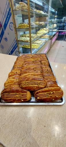 عکس قنادی باران