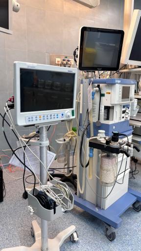 عکس بیمارستان فوق تخصصی امید