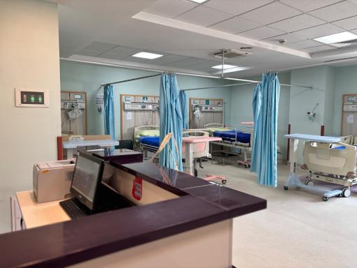 عکس بیمارستان فوق تخصصی امید