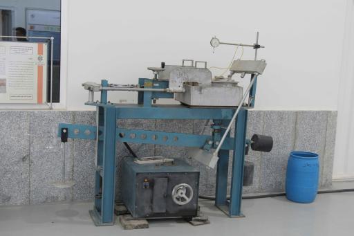 عکس بخش ژئوتکنیک مرکز تحقیقات راه مسکن و شهرسازی 