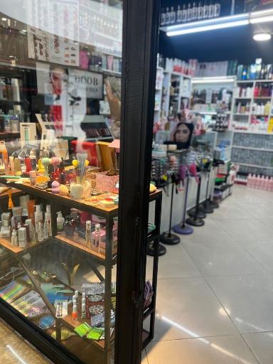 عکس فروشگاه آرایشی بهداشتی آمورشاپ
