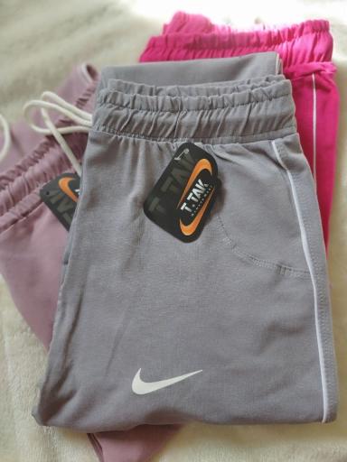 عکس پخش لباس زیر باران