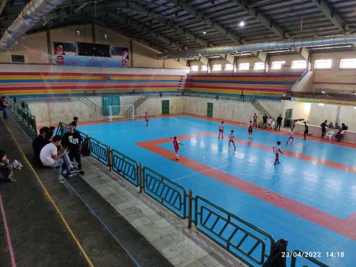 عکس سالن فوتسال آزادی امیرآباد