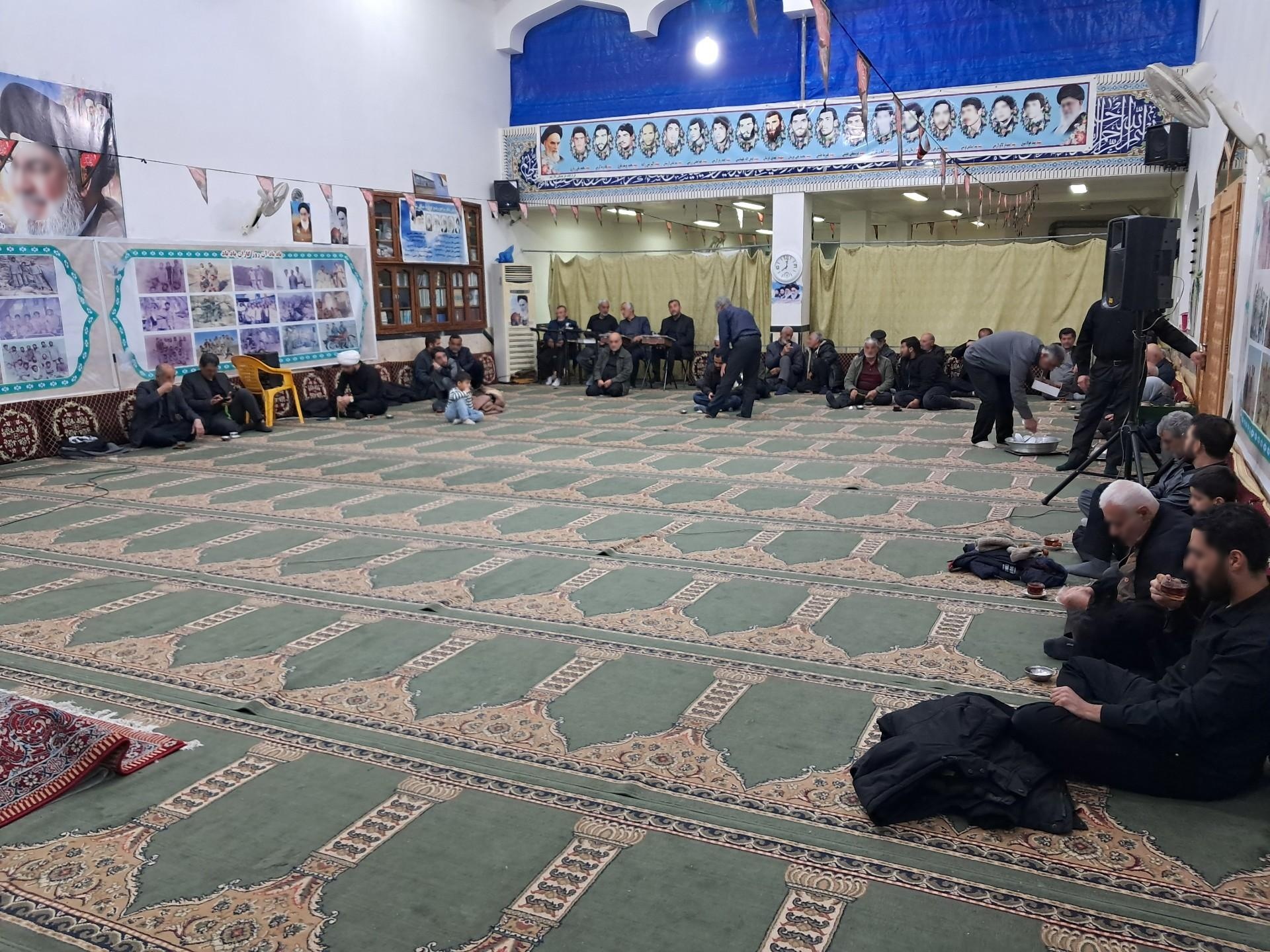 عکس حسینیه اعظم لاریم