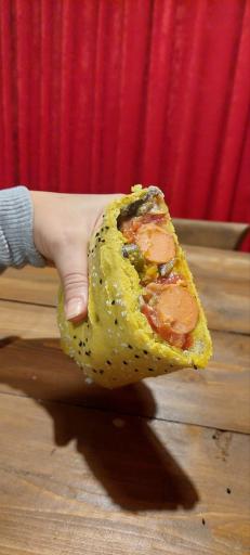 عکس کافه گیاهی (وگان) ریشه