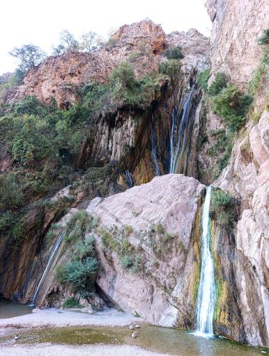 کمپ گردشگری آبشار نوژیان