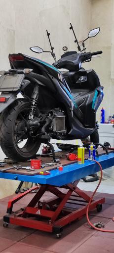 عکس نمایندگی نیرو موتور 824