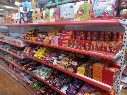 عکس هایپرمارکت معراج