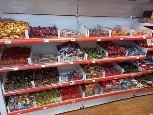 عکس هایپرمارکت معراج