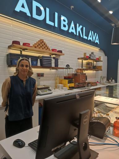 عکس عدلی باقلوا