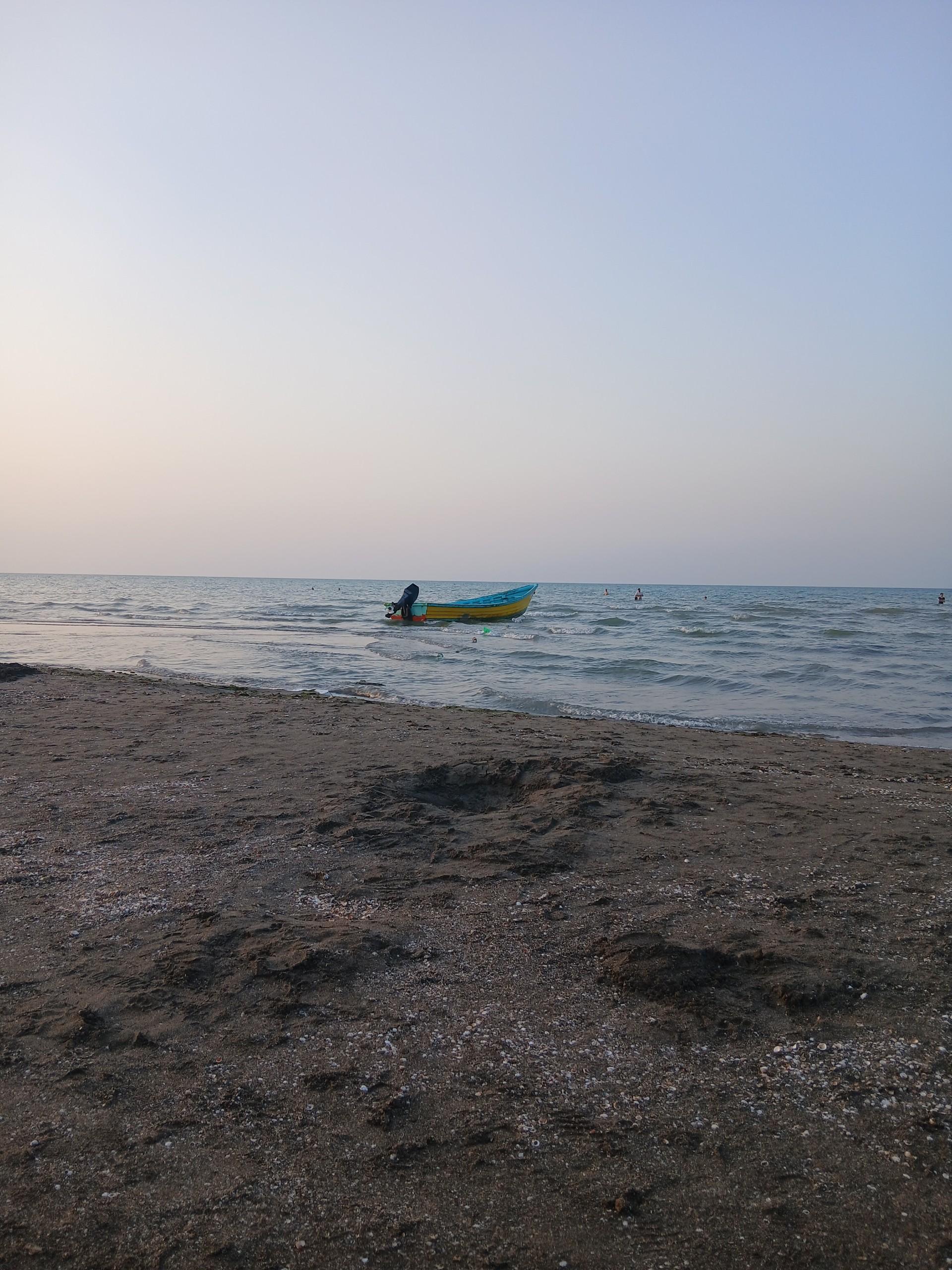 عکس پلاژ ساحلی آرام 