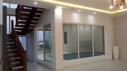 عکس پنجره دوجداره رادوین