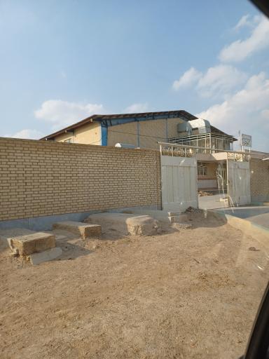 عکس سالن ورزشی دلیگان خورزوق