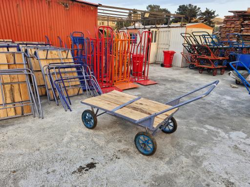 عکس پاپ مارکت 