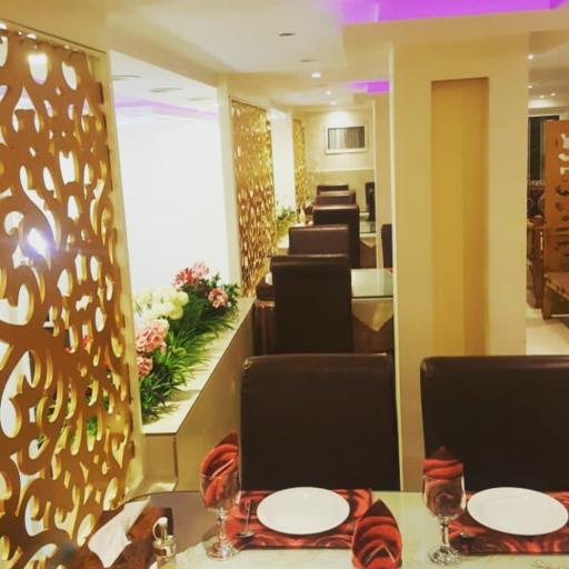 عکس رستوران بنفشه