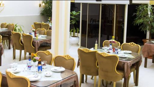 عکس رستوران بنفشه