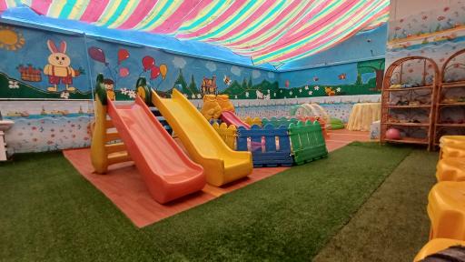 عکس مهد کودک احسان مادر