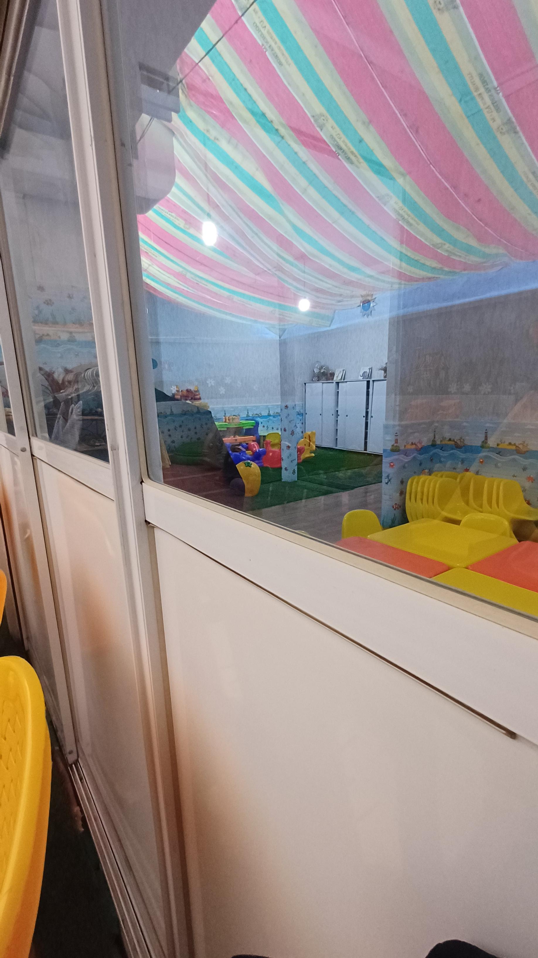 عکس مهد کودک احسان مادر