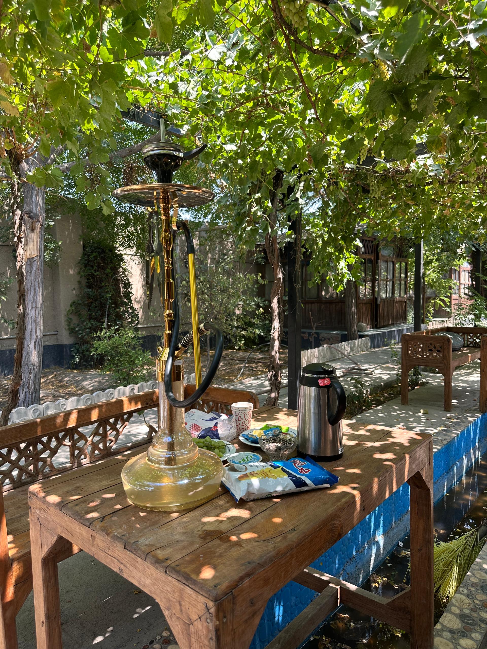 عکس باغچه رستوران سنتی کوچه باغ 