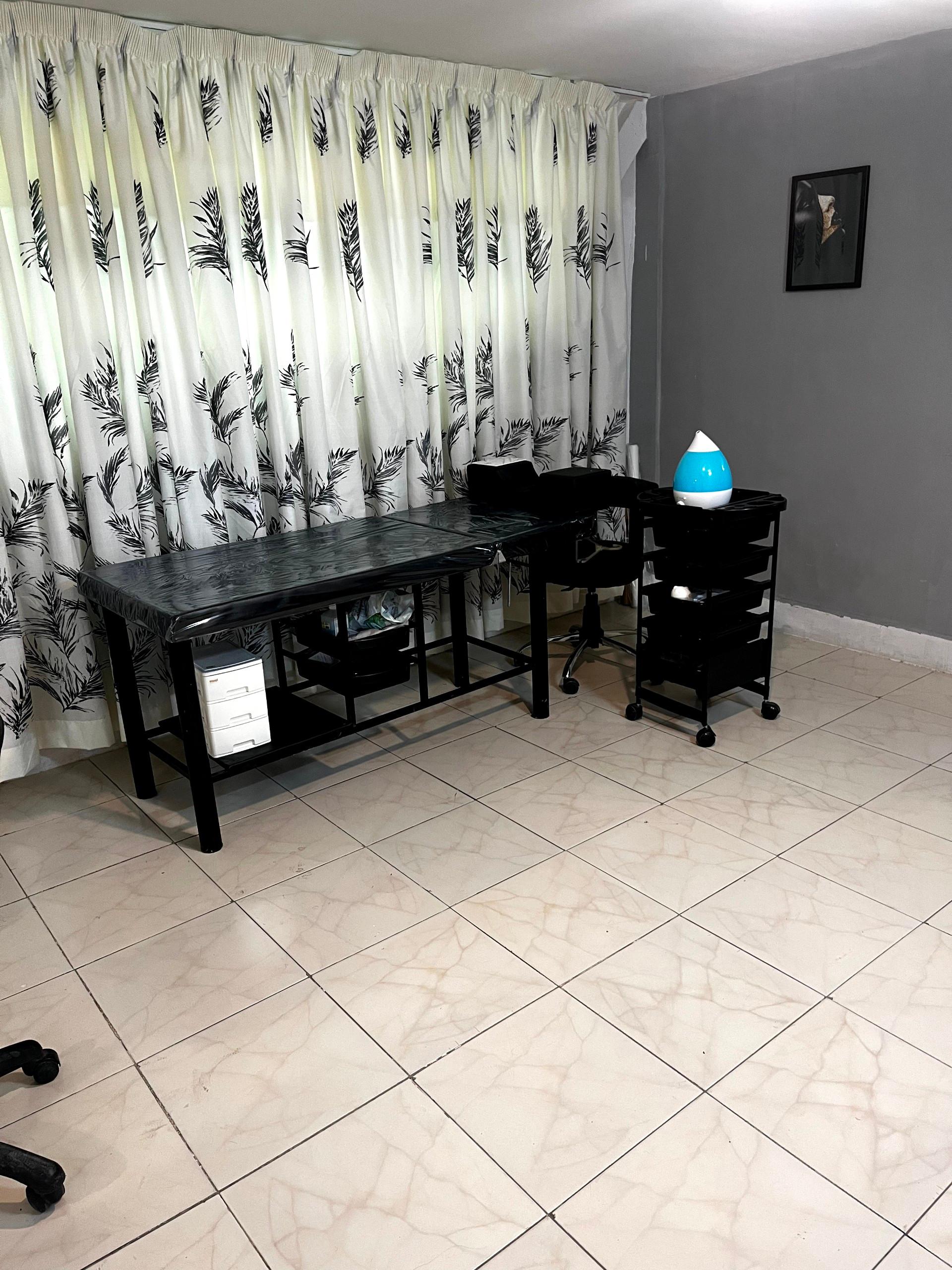 عکس سالن زیبایی بلوط