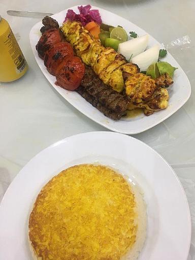 عکس رستوران بنفشه