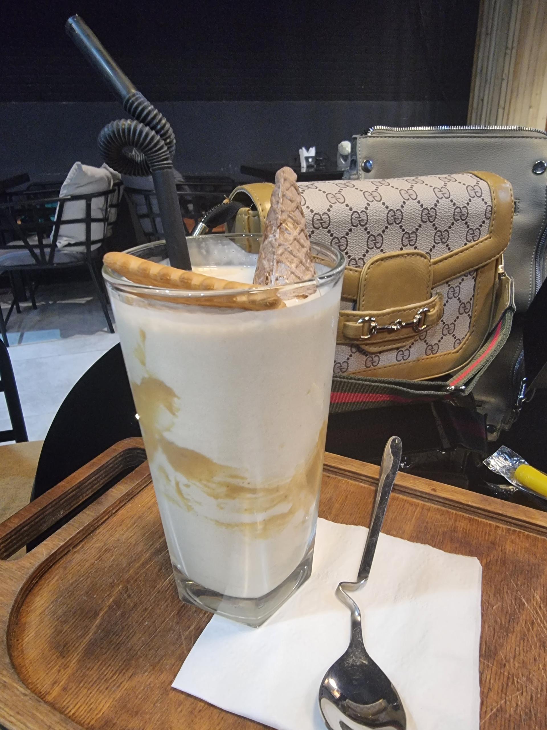 عکس کافه رستوران هفت آسمان