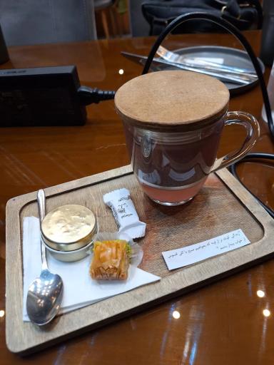 عکس هیرو کام کافه