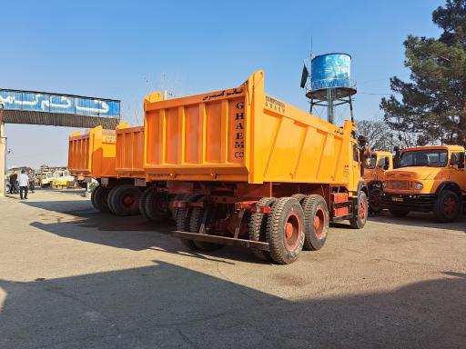 عکس قائم کمپرس