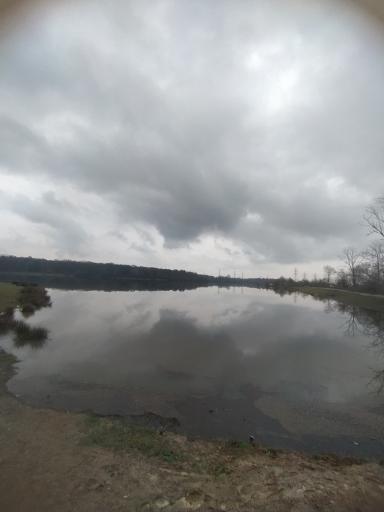 عکس تالاب فصلی فشتام