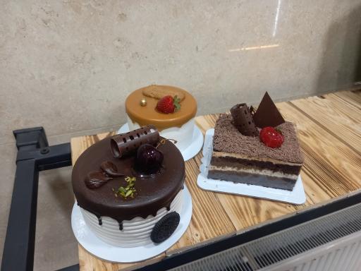 عکس کیک و شیرینی رنا