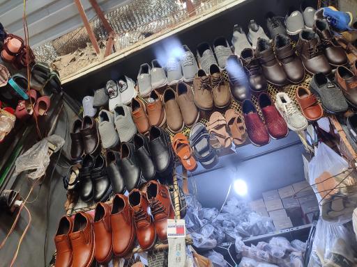 عکس کفش و دمپایی کوهساری