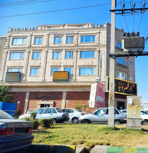 عکس تالار پذیرایی قصر دنیا