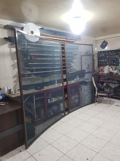 عکس پنجره و توری شریفی