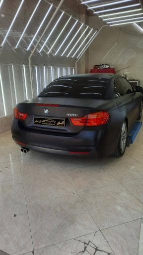 عکس تشخیص رنگ آقای کارشناس 