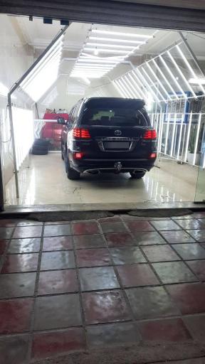 عکس تشخیص رنگ آقای کارشناس 