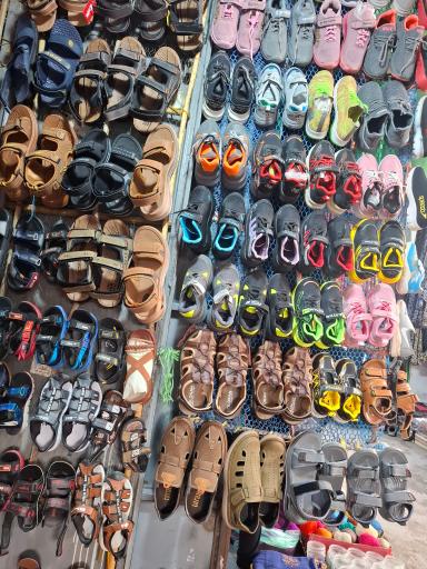 عکس کفش و دمپایی کوهساری