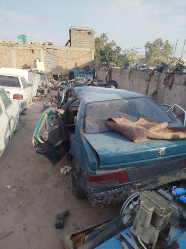 عکس پارکینگ کرمان اسقاط