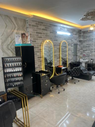 عکس سالن زیبایی سارا و فریبا