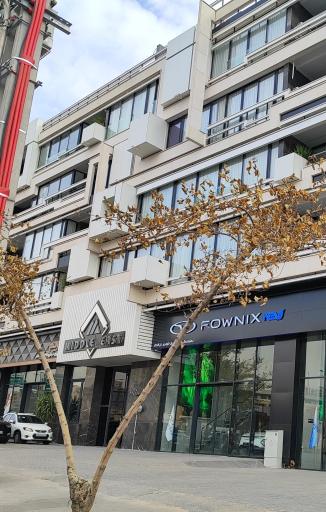 ساختمان میدلیست