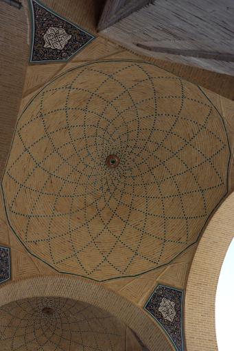 عکس میدان مشتاقیه