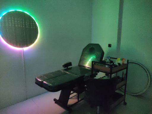 عکس سالن زیبایی ارغوان