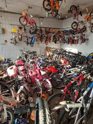 عکس فروشگاه و تعمیرگاه دوچرخه وکیلی