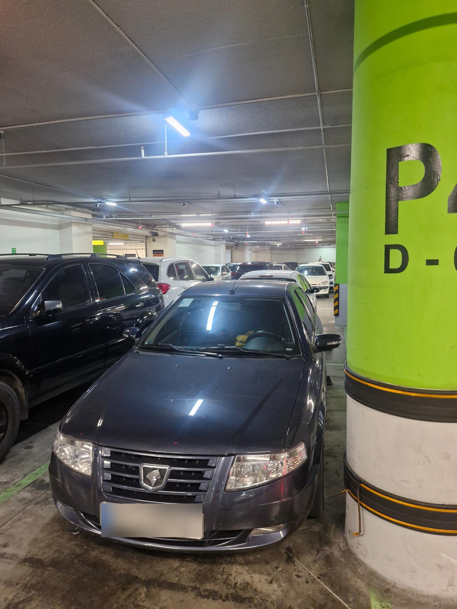 عکس پارکینگ بام نیایش 