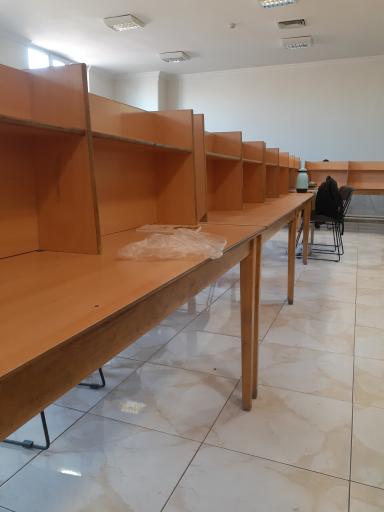 عکس کتابخانه عمومی تربیت